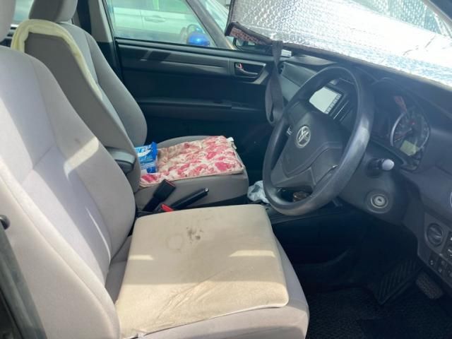 TOYOTA COROLLA AXIO 2017 Image 31