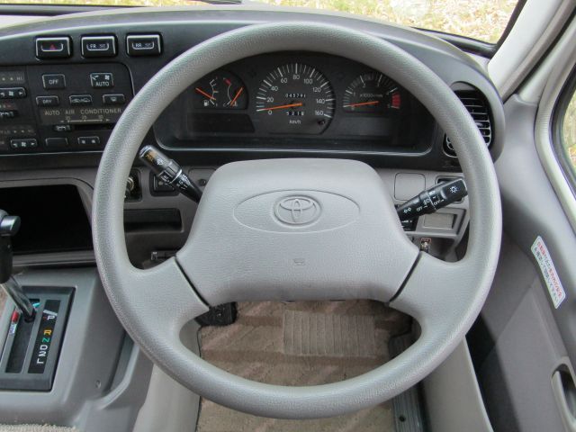 TOYOTA COASTER 2003 Image 31