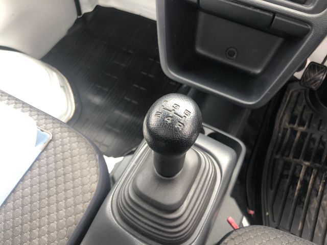 NISSAN NT100 CLIPPER 2015 Image 31