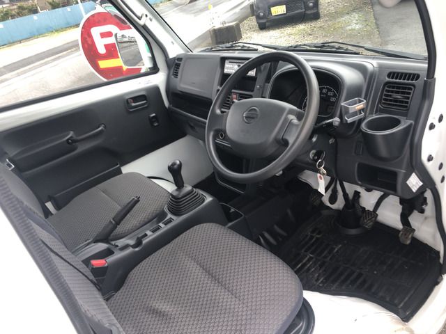 NISSAN NT100 CLIPPER 2015 Image 31