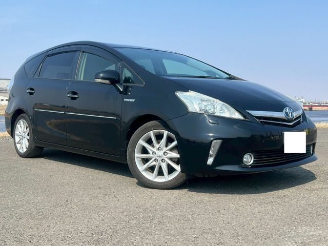 TOYOTA PRIUS ALPHA 2012 Image 31