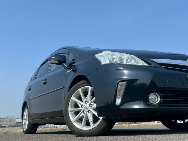 TOYOTA PRIUS ALPHA 2012 Image 31