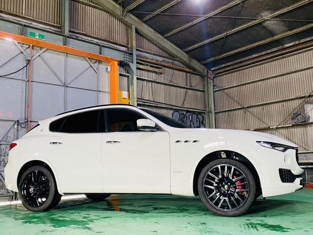 MASERATI LEVANTE 2018 Image 31