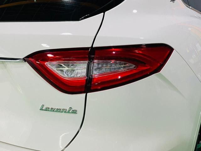 MASERATI LEVANTE 2018 Image 31