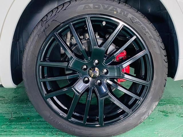 MASERATI LEVANTE 2018 Image 31