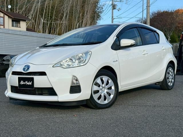 TOYOTA AQUA 2012 Image 31