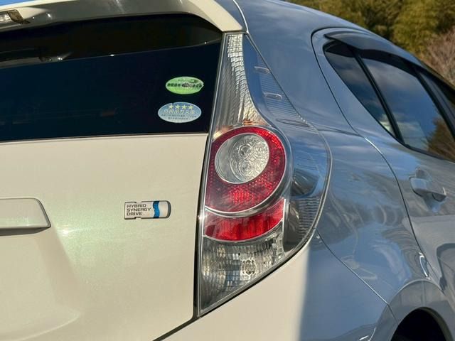 TOYOTA AQUA 2012 Image 31