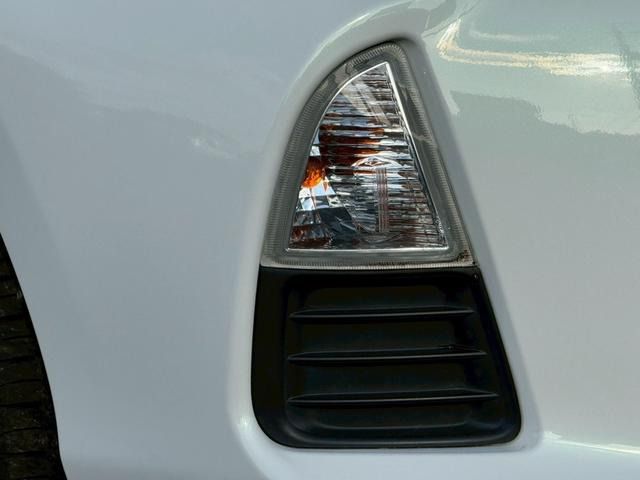 TOYOTA AQUA 2012 Image 31