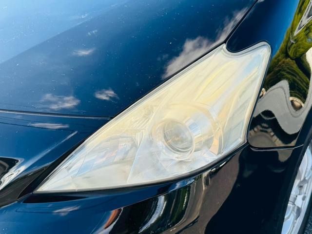 TOYOTA PRIUS ALPHA 2012 Image 31