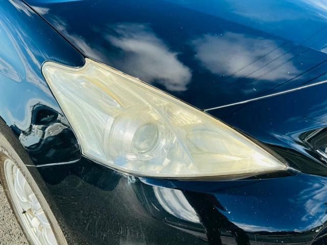 TOYOTA PRIUS ALPHA 2012 Image 31