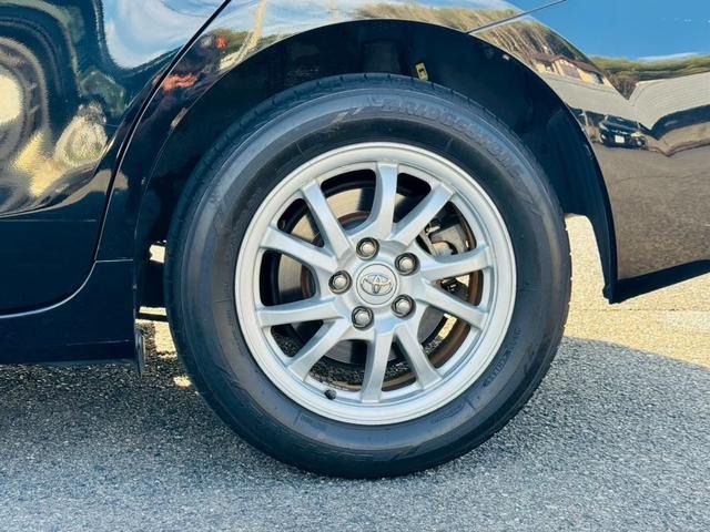 TOYOTA PRIUS ALPHA 2012 Image 31