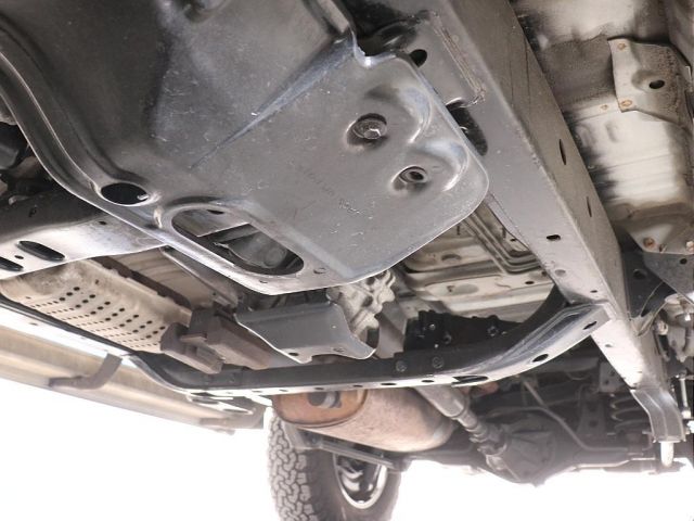 TOYOTA LANDCRUISER PRADO 2000 Image 31