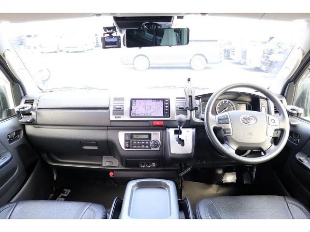 TOYOTA HIACE VAN 2WD 2020 Image 31