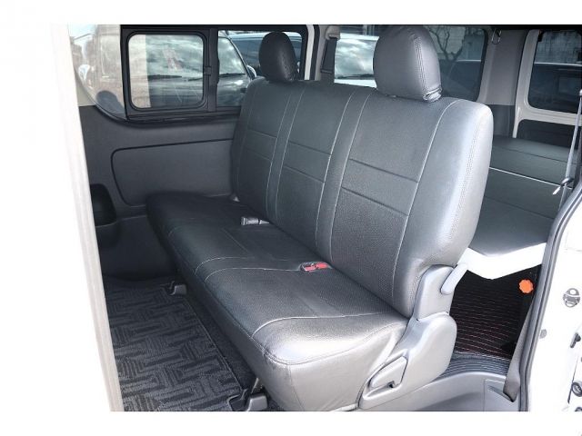 TOYOTA HIACE VAN 2WD 2020 Image 31