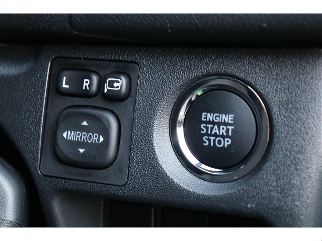 TOYOTA HIACE VAN 4WD 2025 Image 31