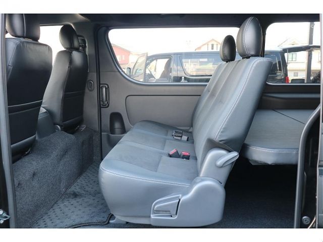 TOYOTA HIACE VAN 4WD 2025 Image 31