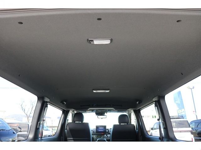 TOYOTA HIACE VAN 4WD 2025 Image 31