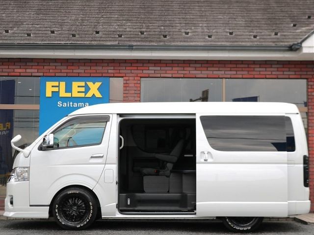 TOYOTA HIACE WAGON 2022 Image 31