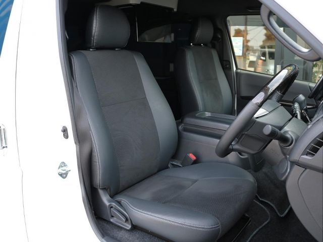 TOYOTA HIACE VAN 2WD 2023 Image 31