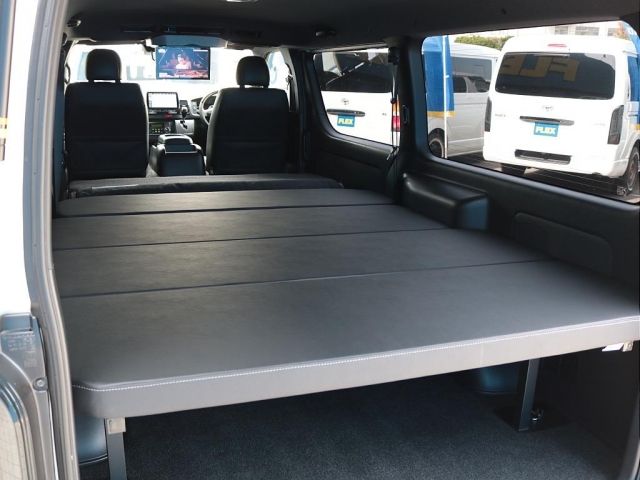 TOYOTA HIACE VAN 2WD 2023 Image 31