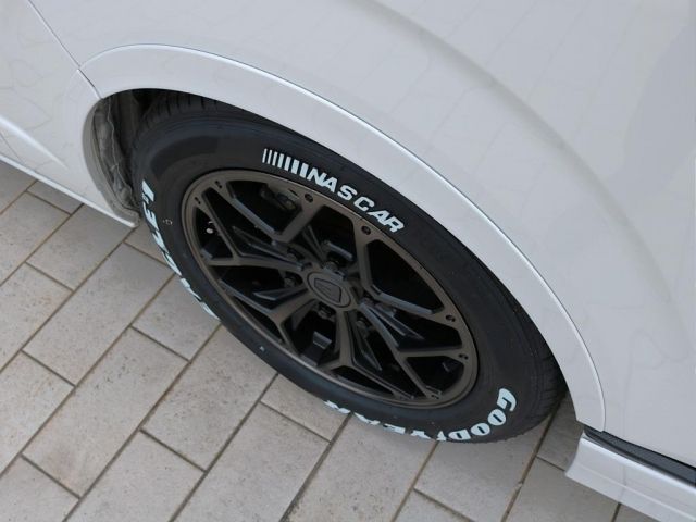 TOYOTA HIACE VAN 2WD 2023 Image 31