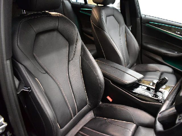 BMW 5SERIES SEDAN 2019 Image 31