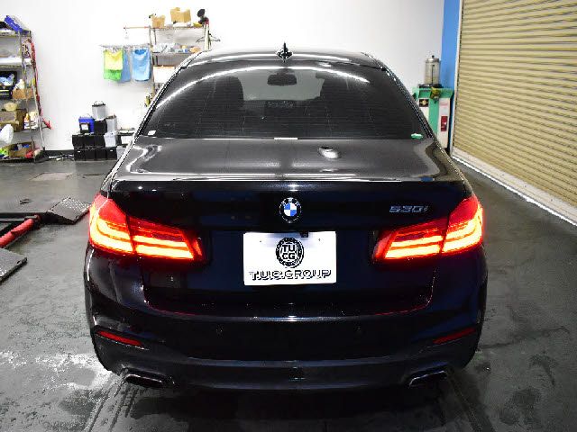 BMW 5SERIES SEDAN 2019 Image 31