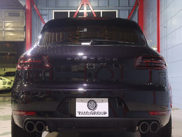 PORSCHE MACAN 2017 Image 31