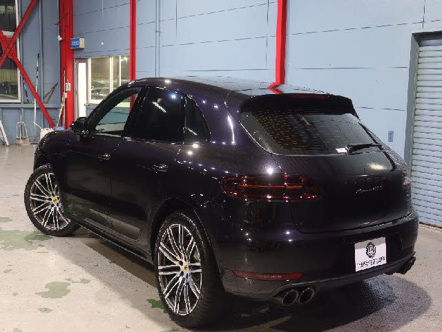 PORSCHE MACAN 2017 Image 31