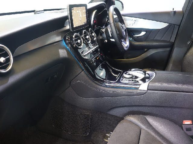 MERCEDES BENZ GLC CL 2019 Image 31