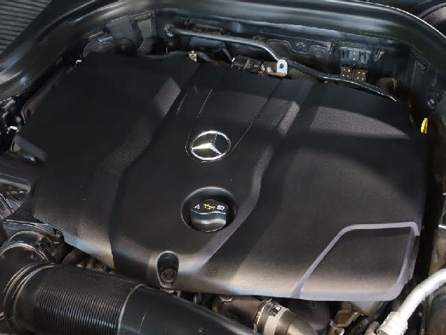 MERCEDES BENZ GLC CL 2019 Image 31