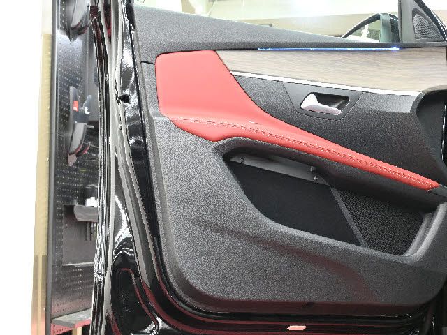 PEUGEOT 3008 2022 Image 31