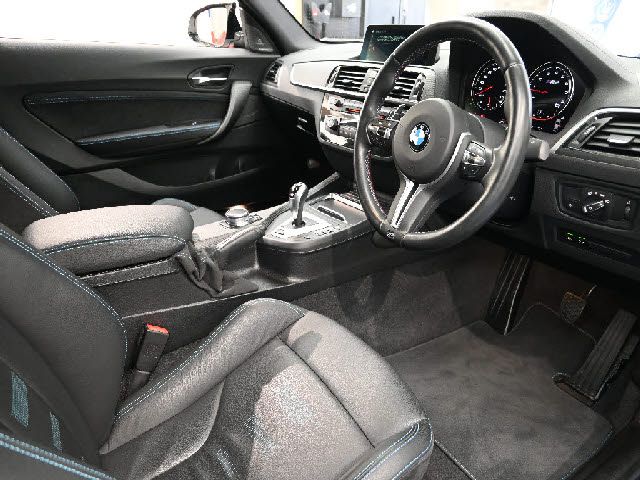 BMW M2 COUPE 2019 Image 31