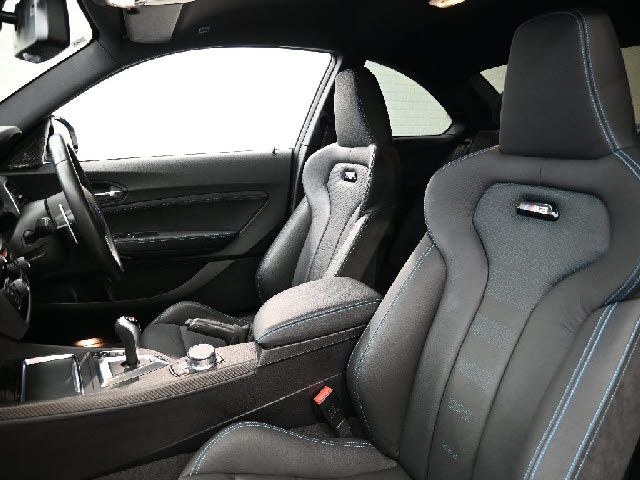 BMW M2 COUPE 2019 Image 31