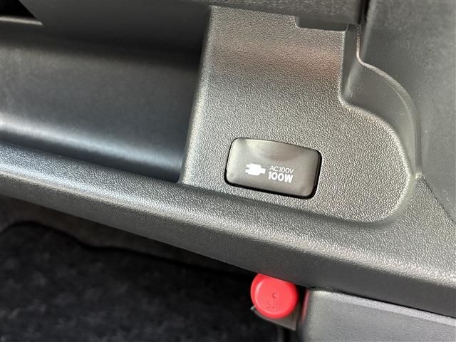 TOYOTA HIACE VAN 2WD 2025 Image 31