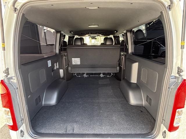 TOYOTA HIACE VAN 2WD 2025 Image 31