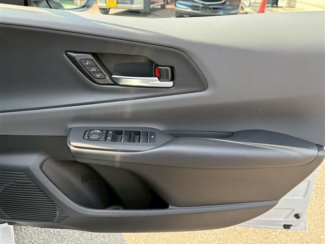 TOYOTA PRIUS 2024 Image 31