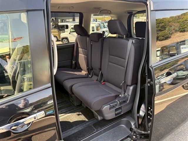 NISSAN SERENA  S-HYBRID 2018 Image 31