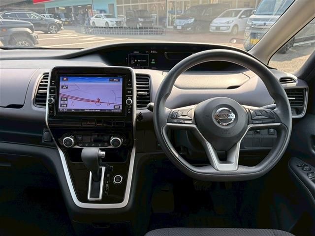 NISSAN SERENA  S-HYBRID 2018 Image 31