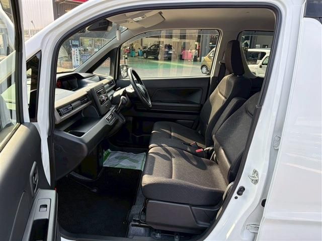 SUZUKI WAGON R 2021 Image 31