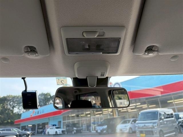 SUZUKI WAGON R 2021 Image 31