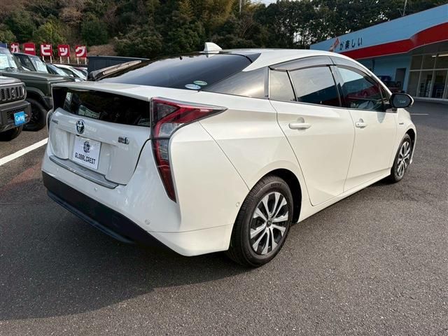 TOYOTA PRIUS 2016 Image 31