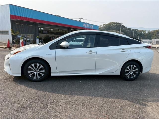 TOYOTA PRIUS 2016 Image 31