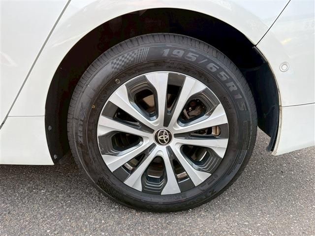 TOYOTA PRIUS 2016 Image 31