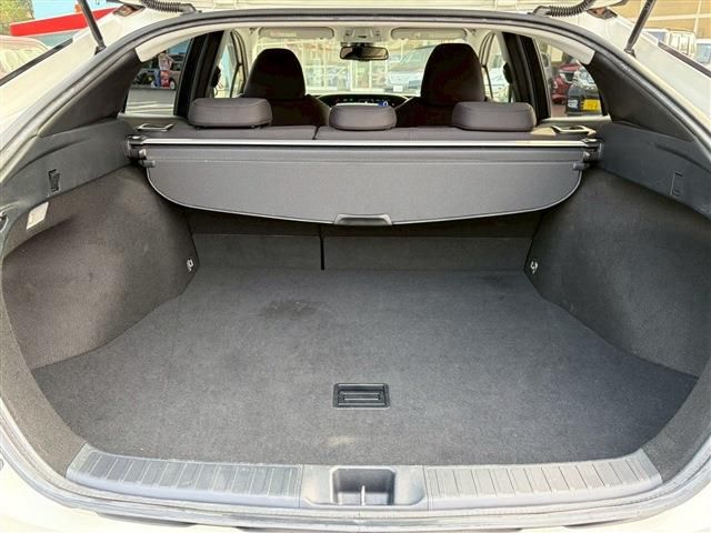 TOYOTA PRIUS 2016 Image 31