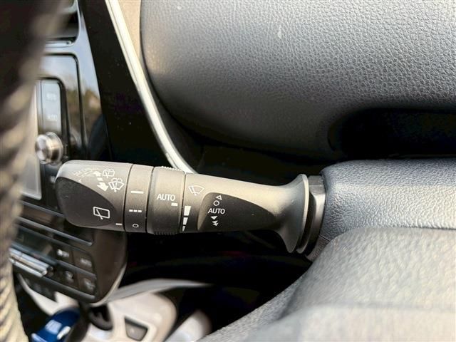 TOYOTA PRIUS 2016 Image 31