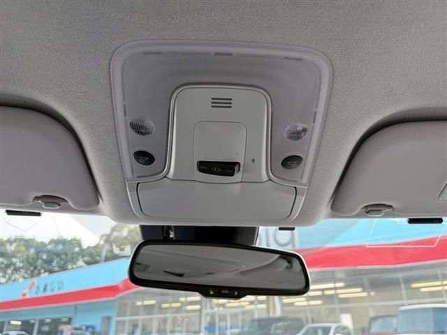 TOYOTA PRIUS 2016 Image 31