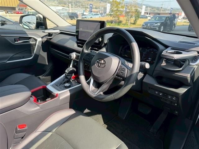 TOYOTA RAV4 HYBRID 4WD 2024 Image 31