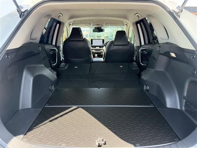 TOYOTA RAV4 HYBRID 4WD 2024 Image 31