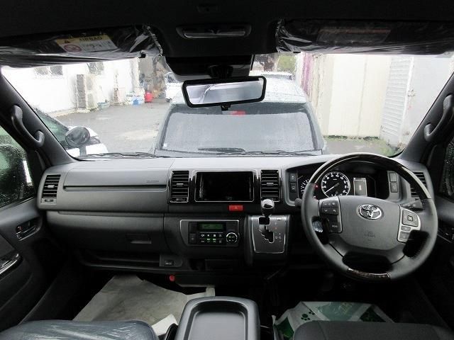 TOYOTA HIACE VAN 2WD 2025 Image 31